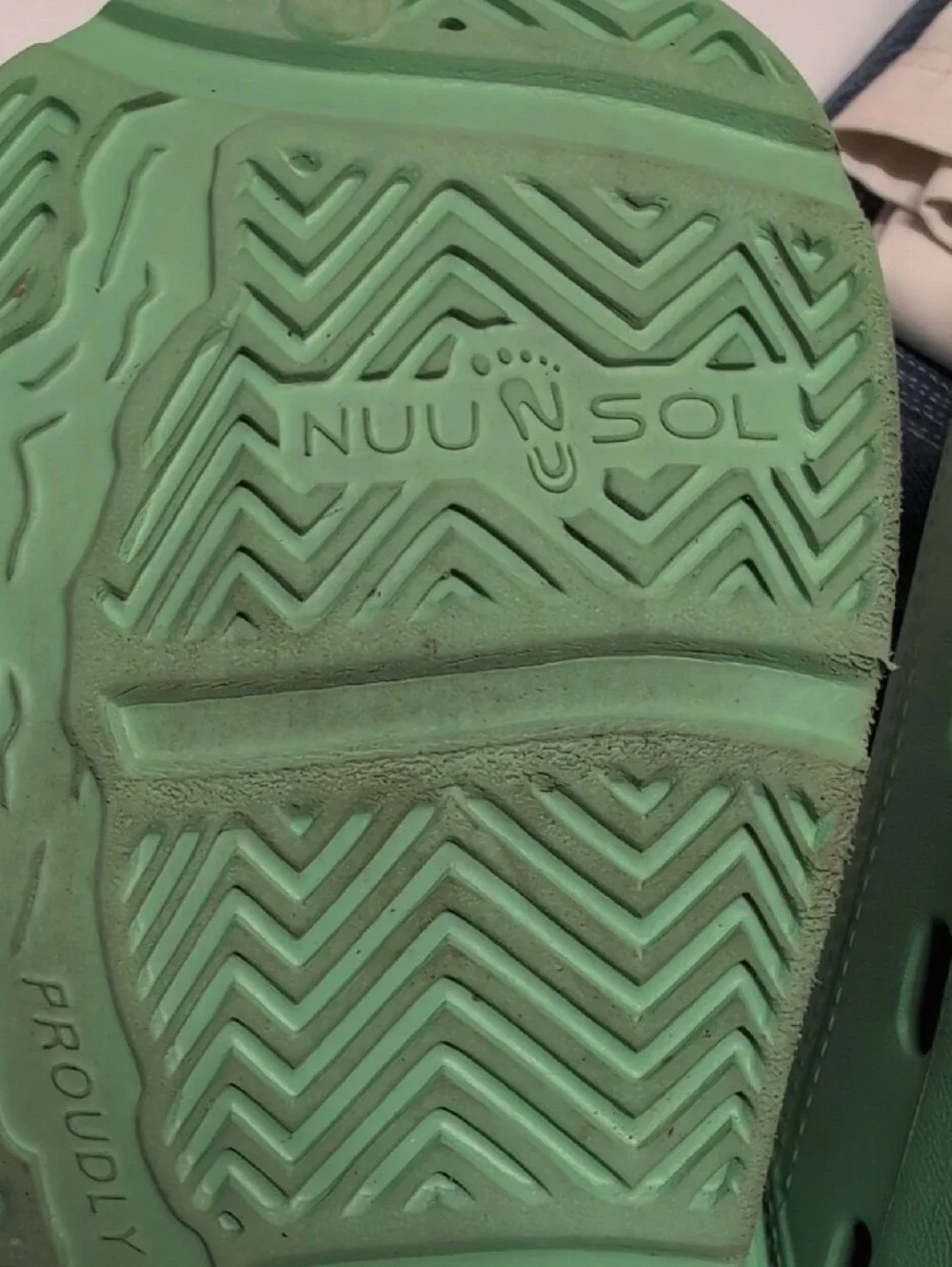 Nuusol mint green
